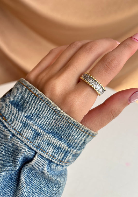 Eclisse Gold Ring