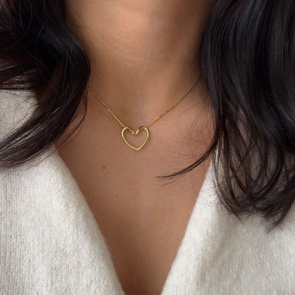 Heart Loop Necklace