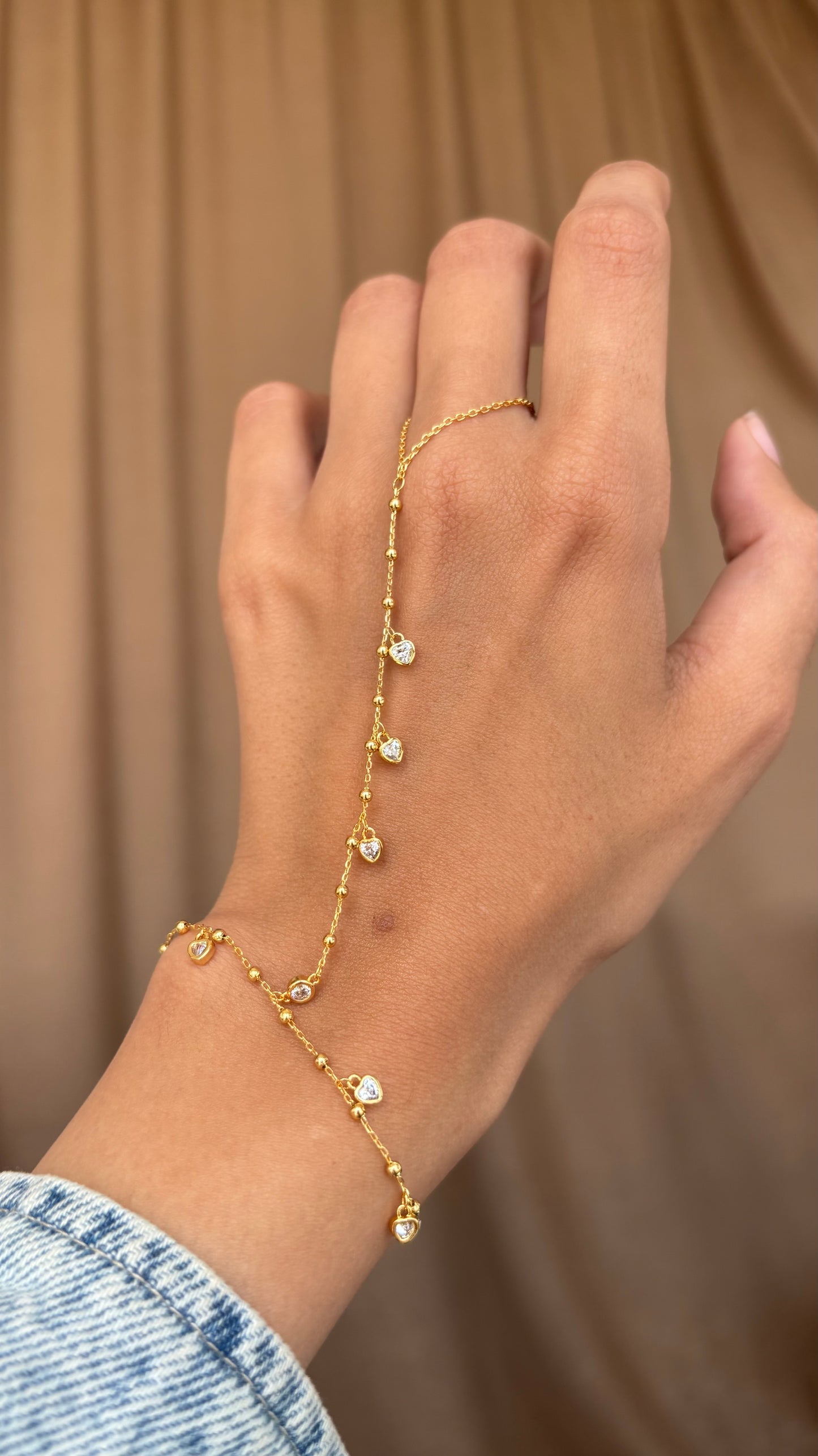 Amore Hand chain