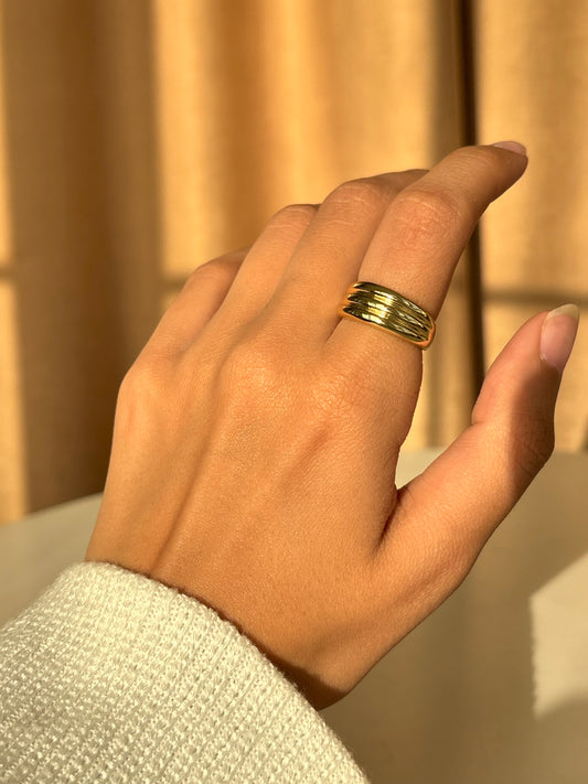 Layered Ellipse Ring