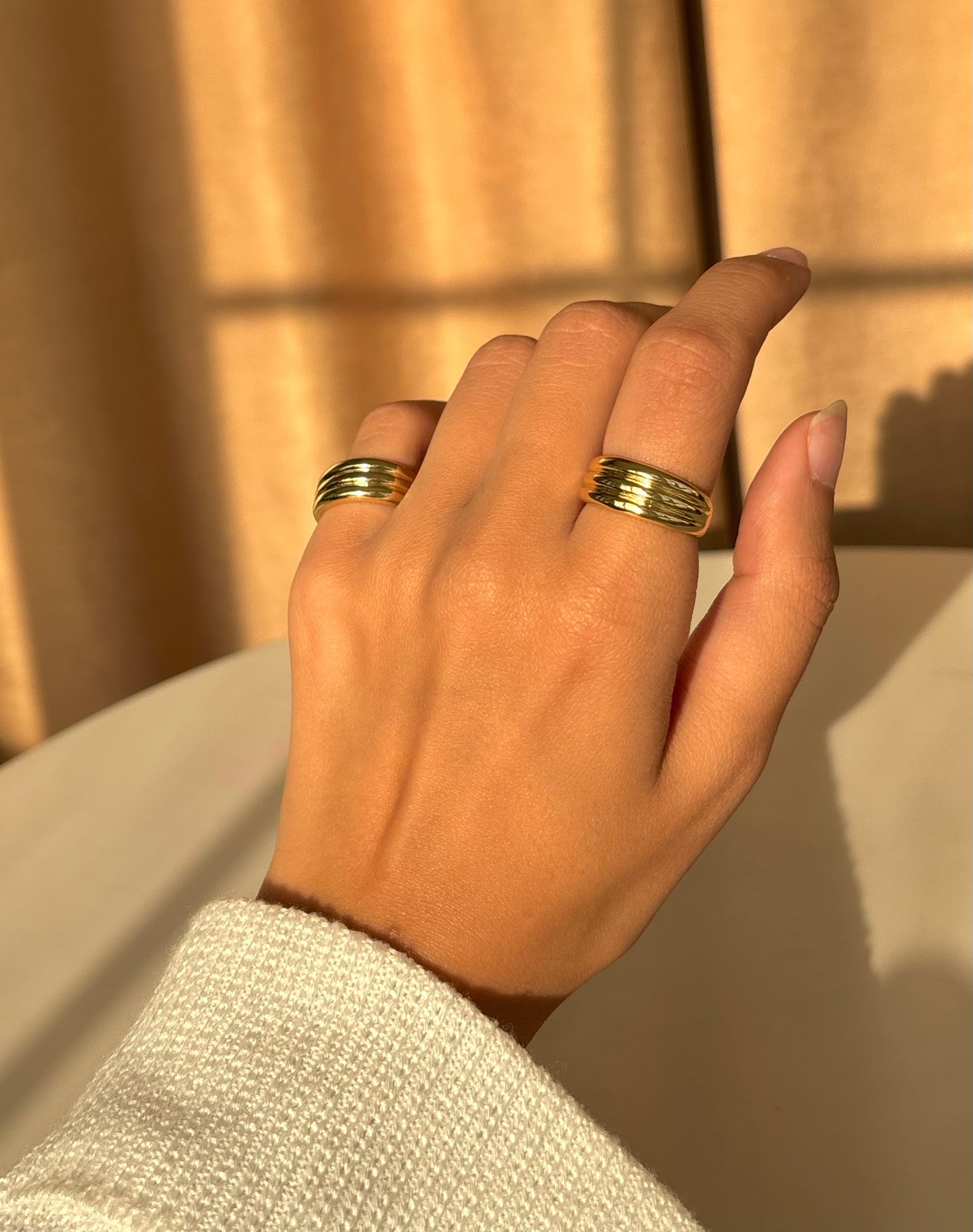 حلقة بيضاوية متعددة الطبقات