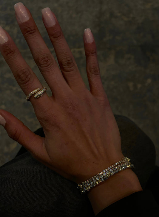 Veloria Gold Ring