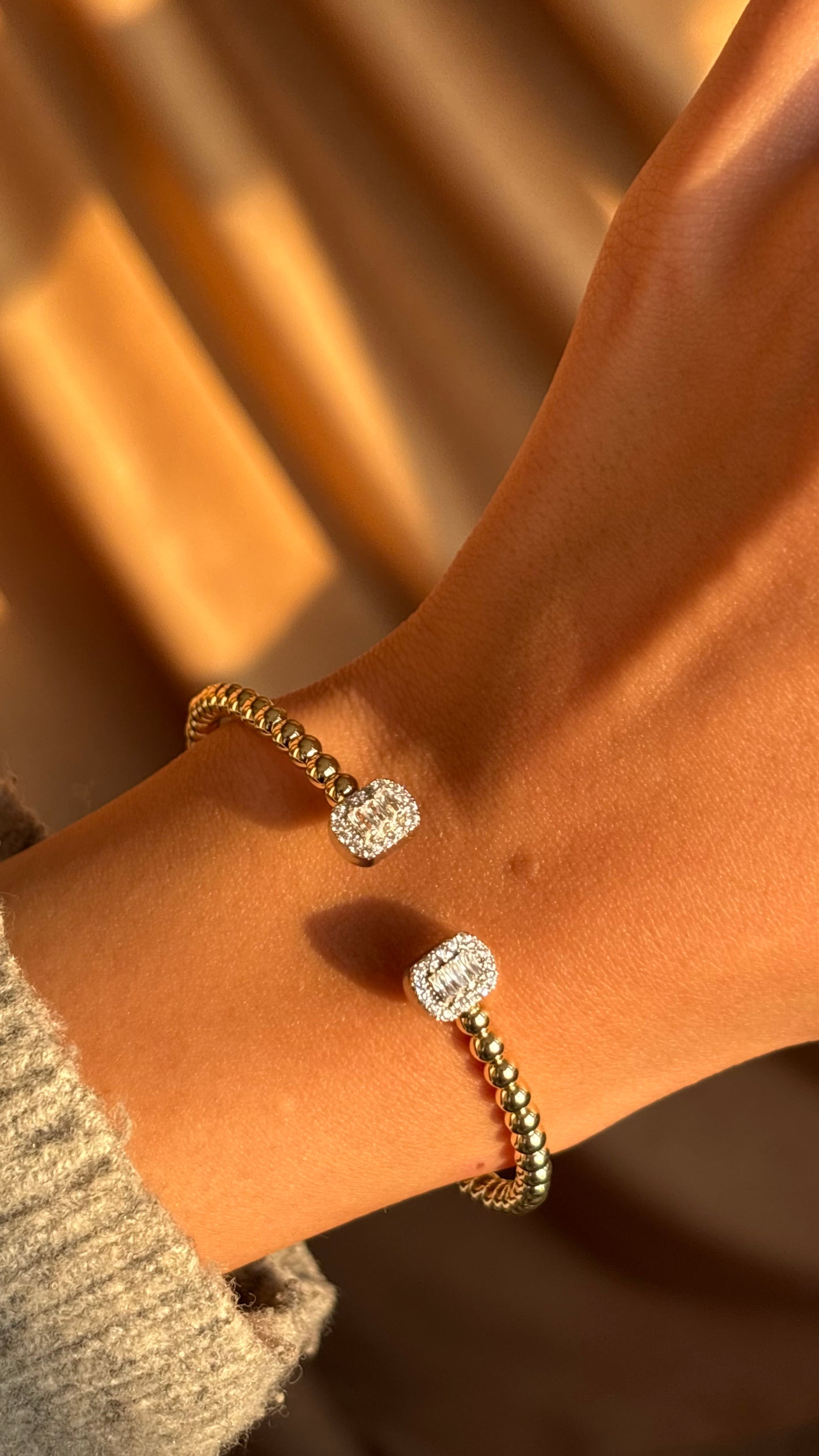 Aphrogrem gold bangle