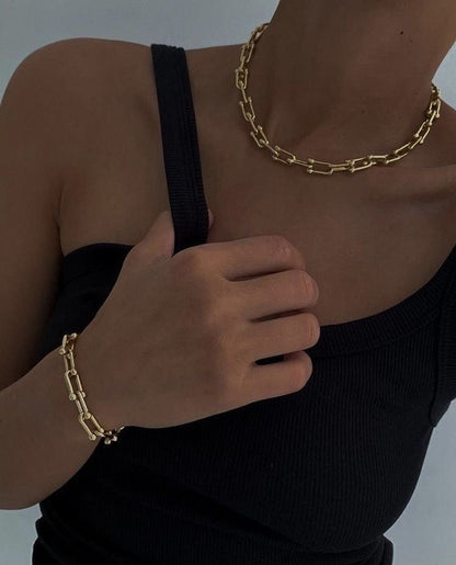 U Shape Chain Necklace