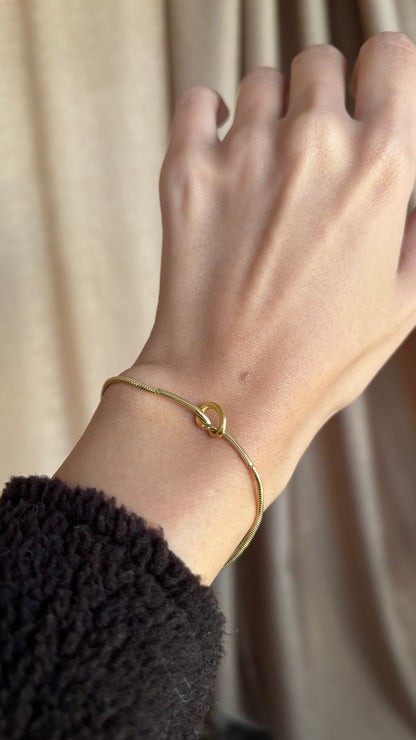Knot Bracelet