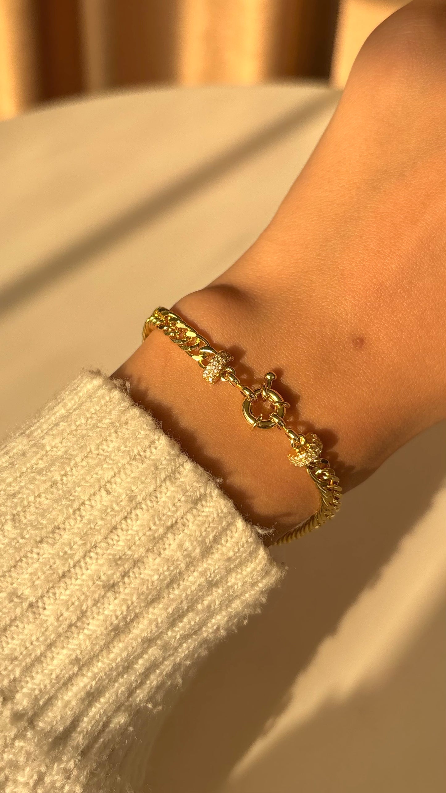 Glimsy Diamond Bracelet