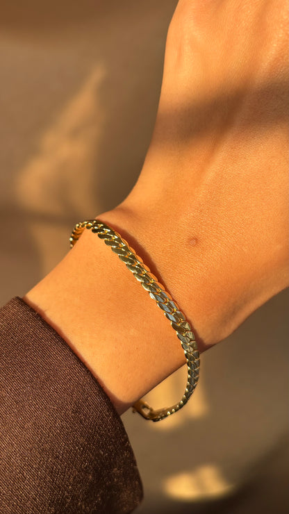 Heaven gold bangle