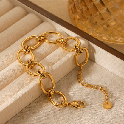 Roya Chain Bracelet