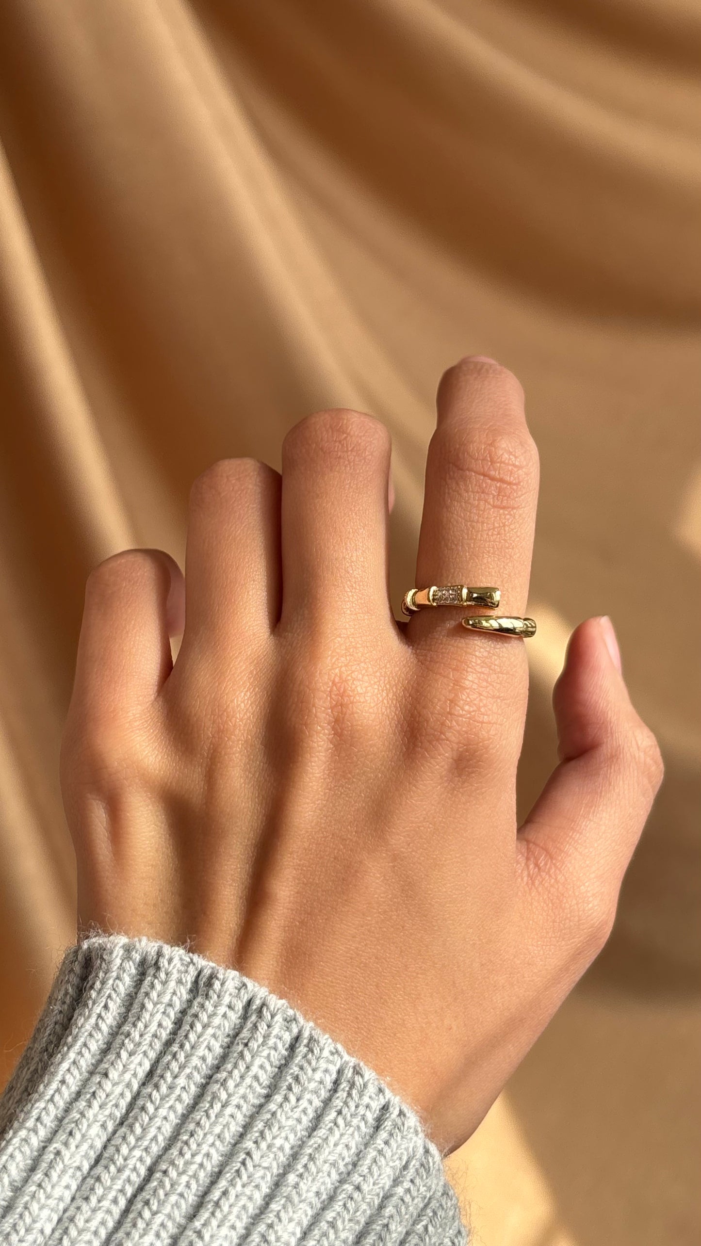 Evora Gold Ring