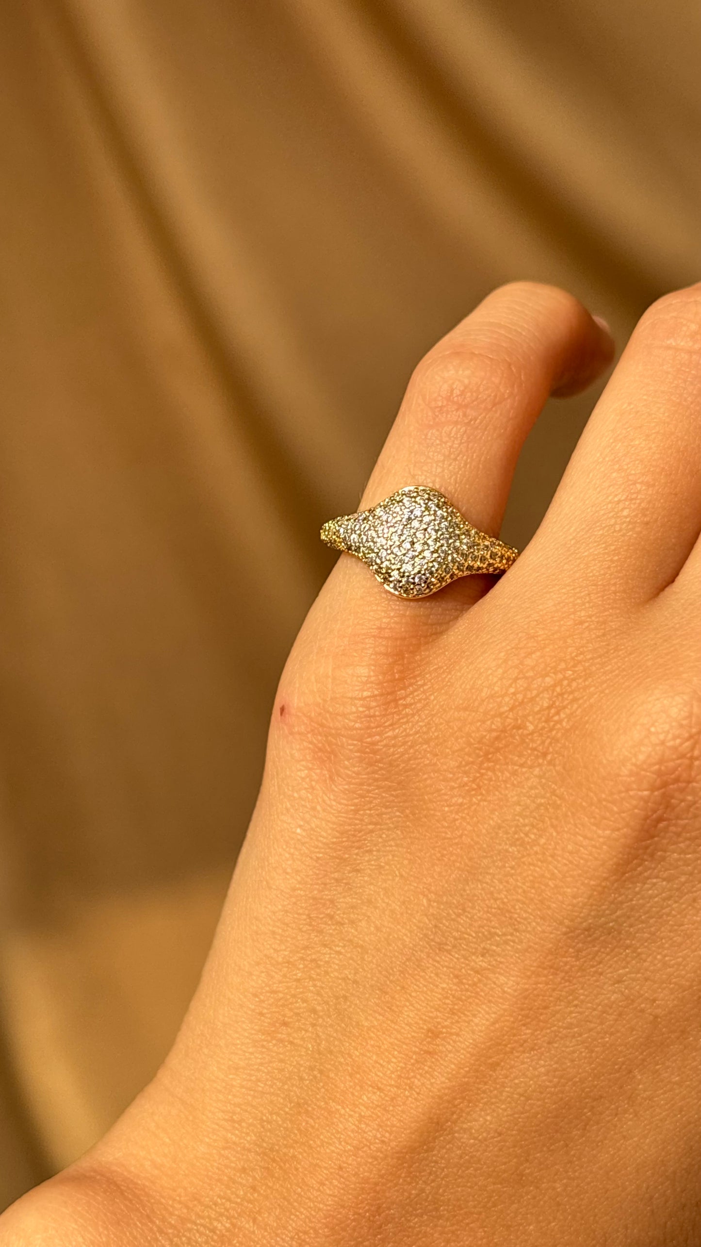 Viona Pinky Ring