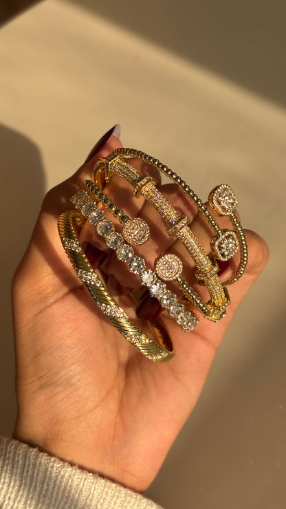 Bijoura Diamond Bangle