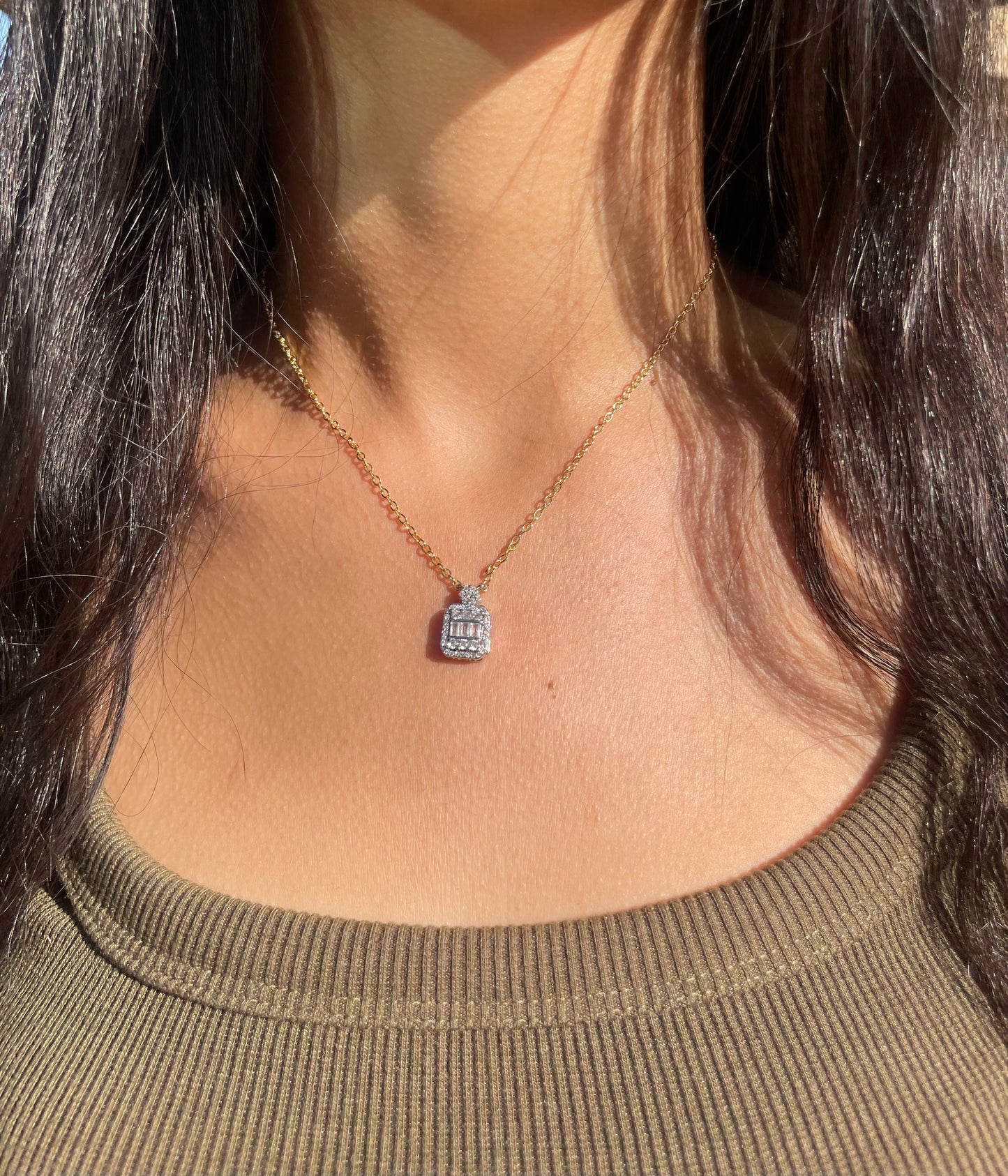 Single Baguette Necklace