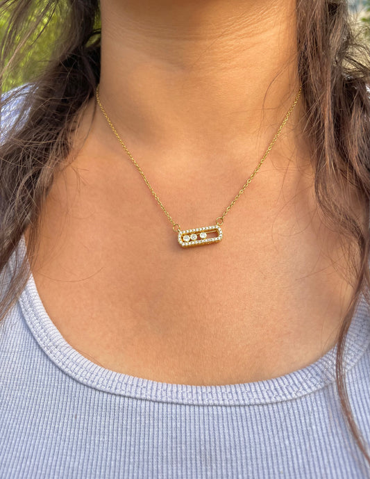 Mini move necklace