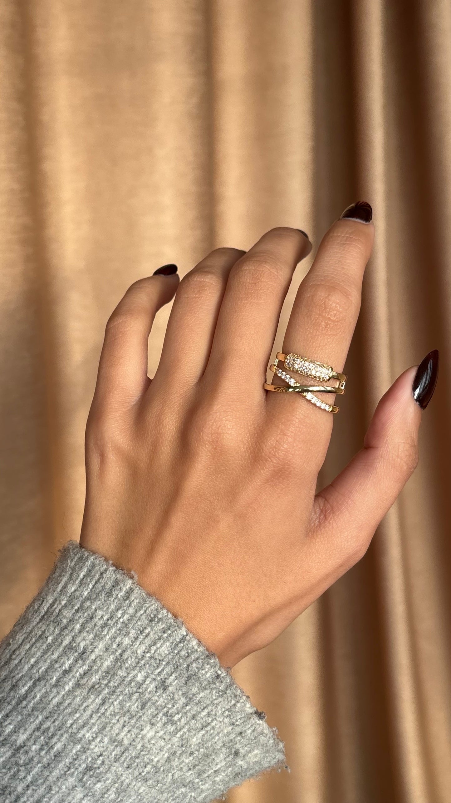 Cross Connected Ring