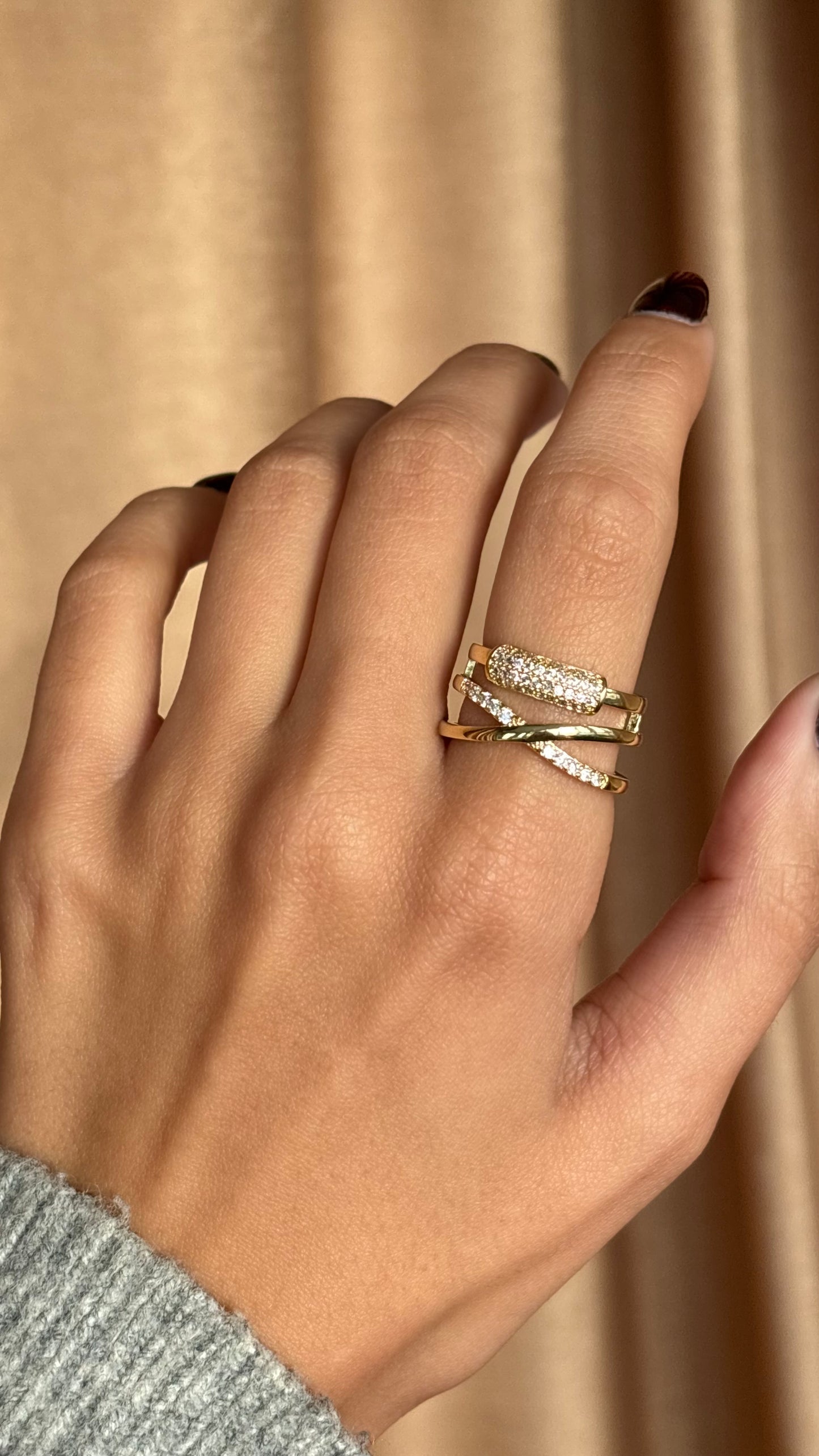 Cross Connected Ring