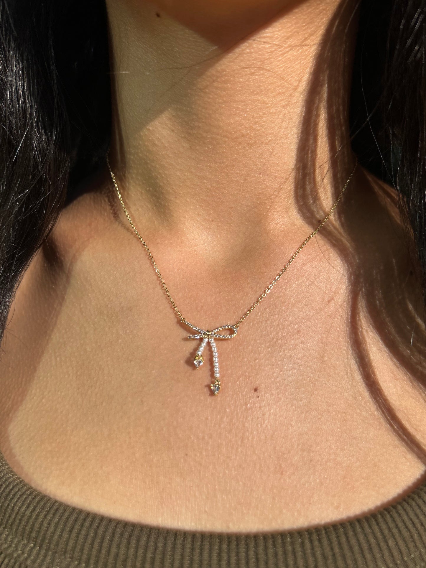 Pearl Bow Necklace