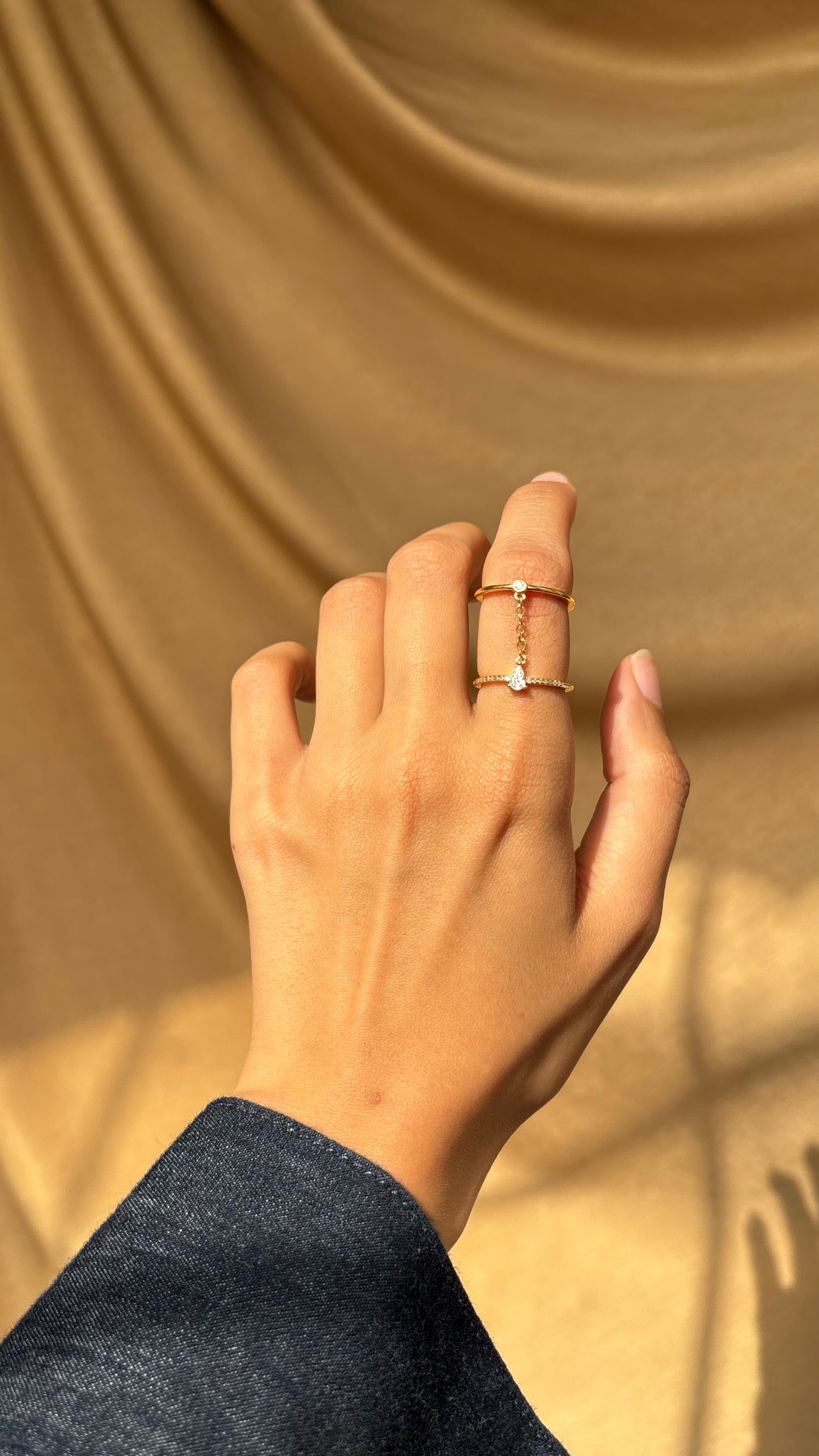 Auria Connected Ring