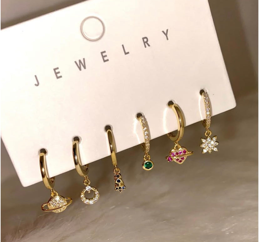 Mini colored dangling Earrings set