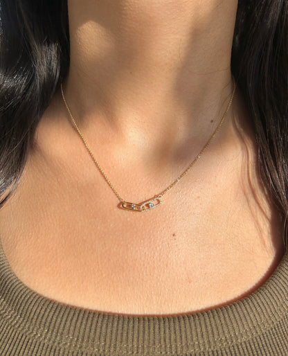 Tiny Move Necklace
