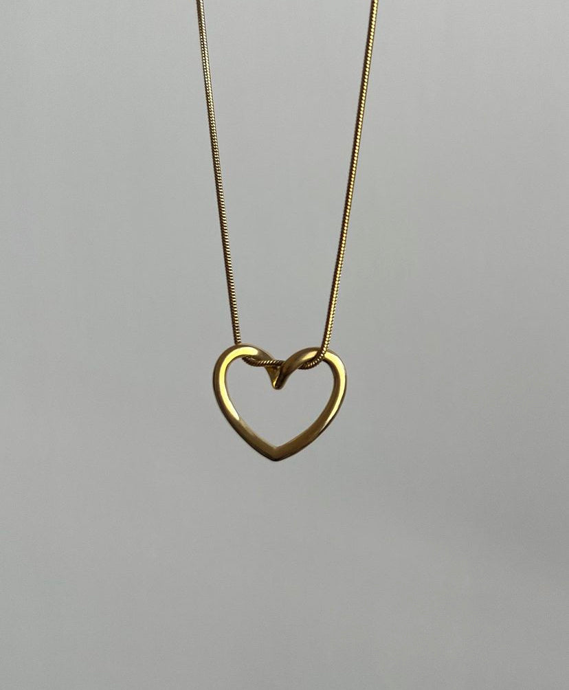 Heart Loop Necklace