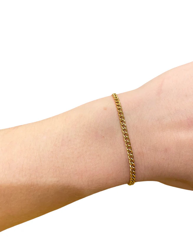 Thin chain bracelet