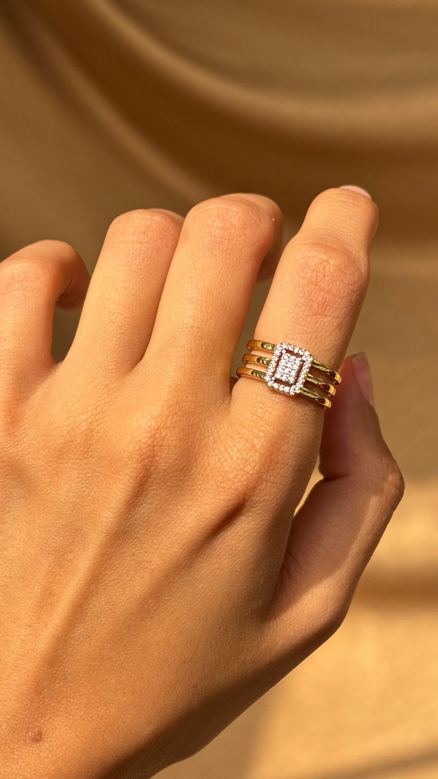 Evi Gold Ring