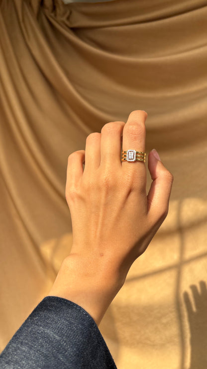 Evi Gold Ring