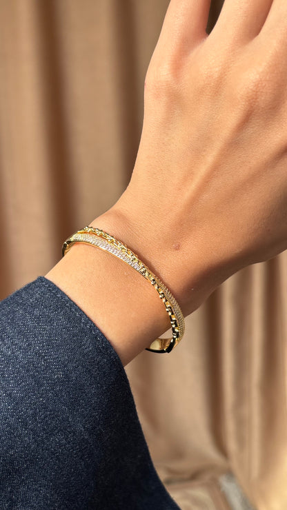 Selene Gold Bangle