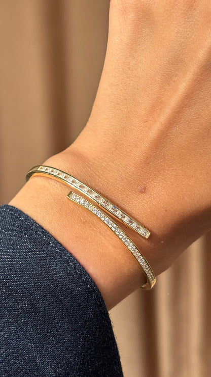 Avira Gold Bangle