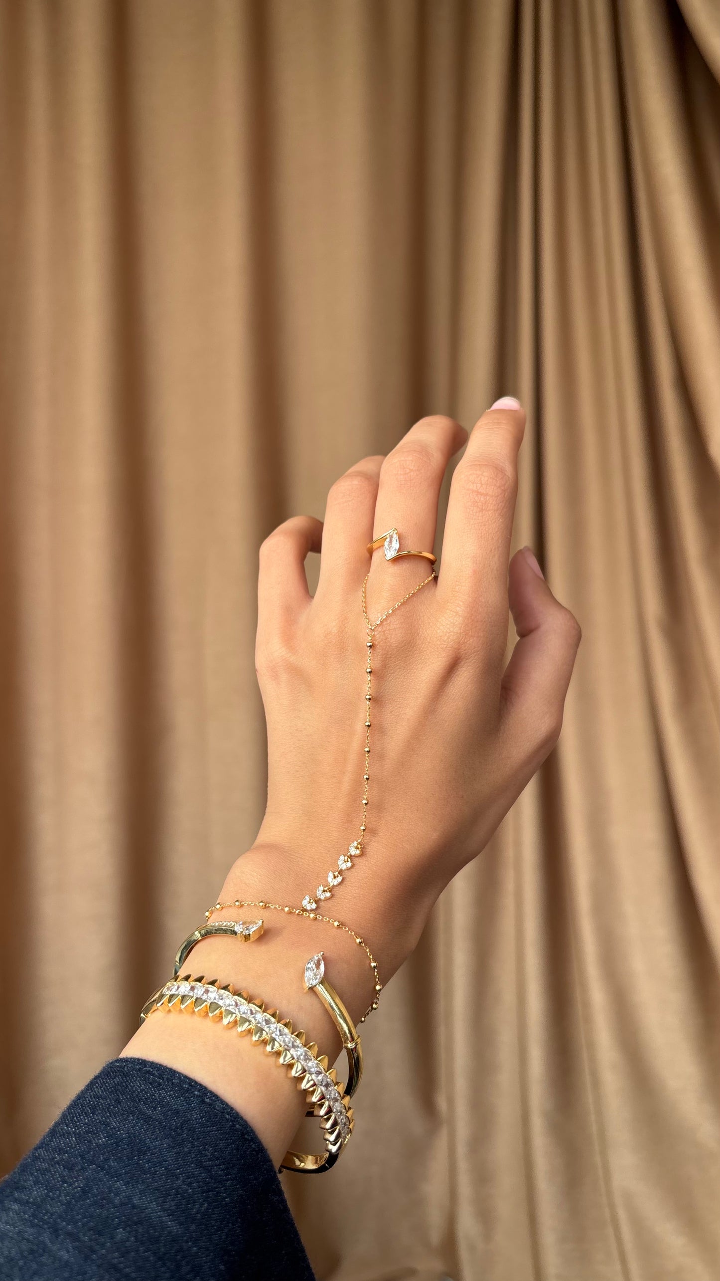 Lyra Gold Bangle