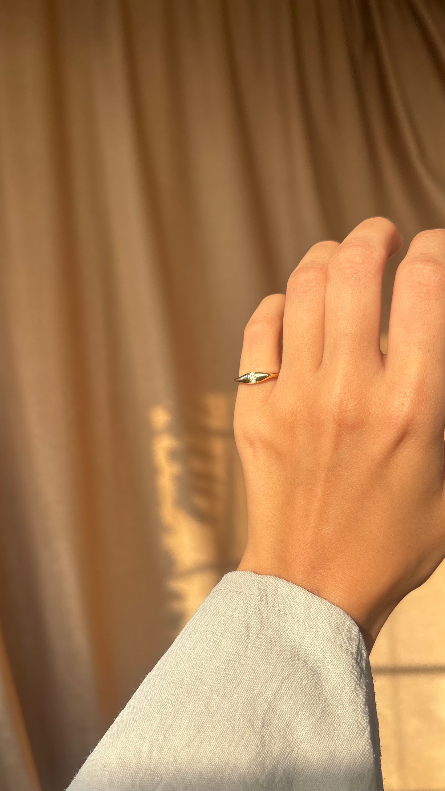 Lily Pinky Ring
