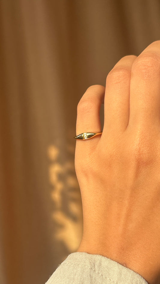 Lily Pinky Ring